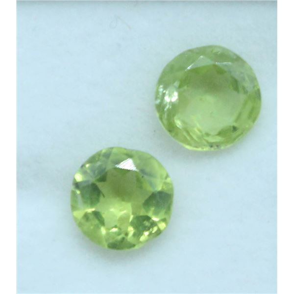 #131-GREEN PERIDOT ROUND GEMSTONES 3.10ct