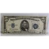 Image 1 : 1934 D SERIES  $5 SILVER CERTIFICATE BANKNOTE