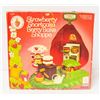 VINTAGE STRAWBERRY SHORTCAKE BERRY BAKE SHOP W/