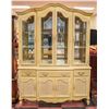 Image 1 : HONEY BLONDE SOLID WOOD CHINA CABINET