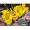 Image 1 : LOT WITH 5 MOP BUCKETS AND WRINGERS