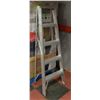 Image 1 : ALUMINUM STEP LADDER 5'