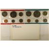 Image 2 : 1977 US MINT SET (UNC) P/D (WITH ENVELOPE)