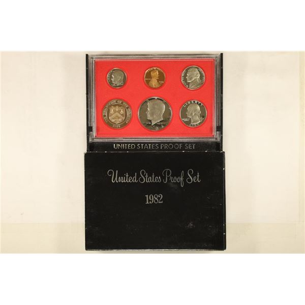 1982 US PROOF SET (WITH BOX)