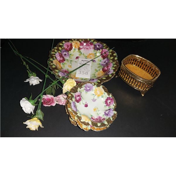 Assortment of China and Ceramic Flowers Cat A