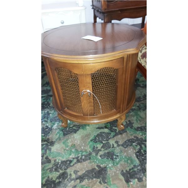 Round Side Table/Cabinet Cat C