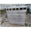 Image 1 : (H) 90 Cinder Blocks