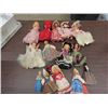 Image 2 : (SV) Approx 30 Pc Human Beab Figurines , & 14 Little Dolls