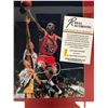 Image 2 : MICHEAL JORDAN SIGNED AND FRAMED 8 X 10 ( RA COA)