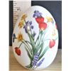 Image 3 : Avon "Spring's Brilliance" Egg with Stand