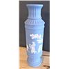 Image 2 : Avon Grecian Stylized Vase
