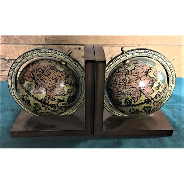 Globe Book Ends