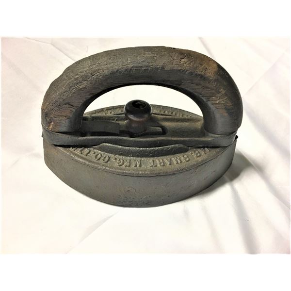 Antique Jas. Smart MFG. Co. Ltd. - Brockville Ont. - Sad Iron / Clothes Iron