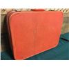 Image 2 : Vintage Orange Suitcase, scratch see photos