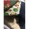 Image 2 : Table Cloths and Christmas Decor