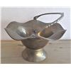 Image 2 : Brass Basket - Moving Handle