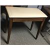 Image 1 : Bench / Piano Bench With Storage