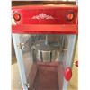 Image 2 : Popcorn Maker