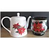 Image 1 : Christmas Tea Pot and Candle Holder
