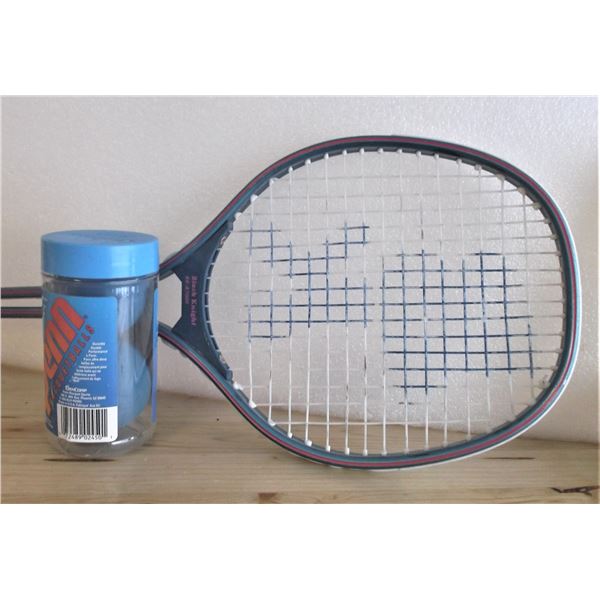 Black Knight B7000 Racket and Two Racket Balls