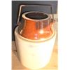 Image 2 : Crock