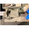 Image 2 : 5.5" Rotary Tilting Vise