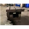 Image 3 : 24" x 18" _ T-Slot Box Table