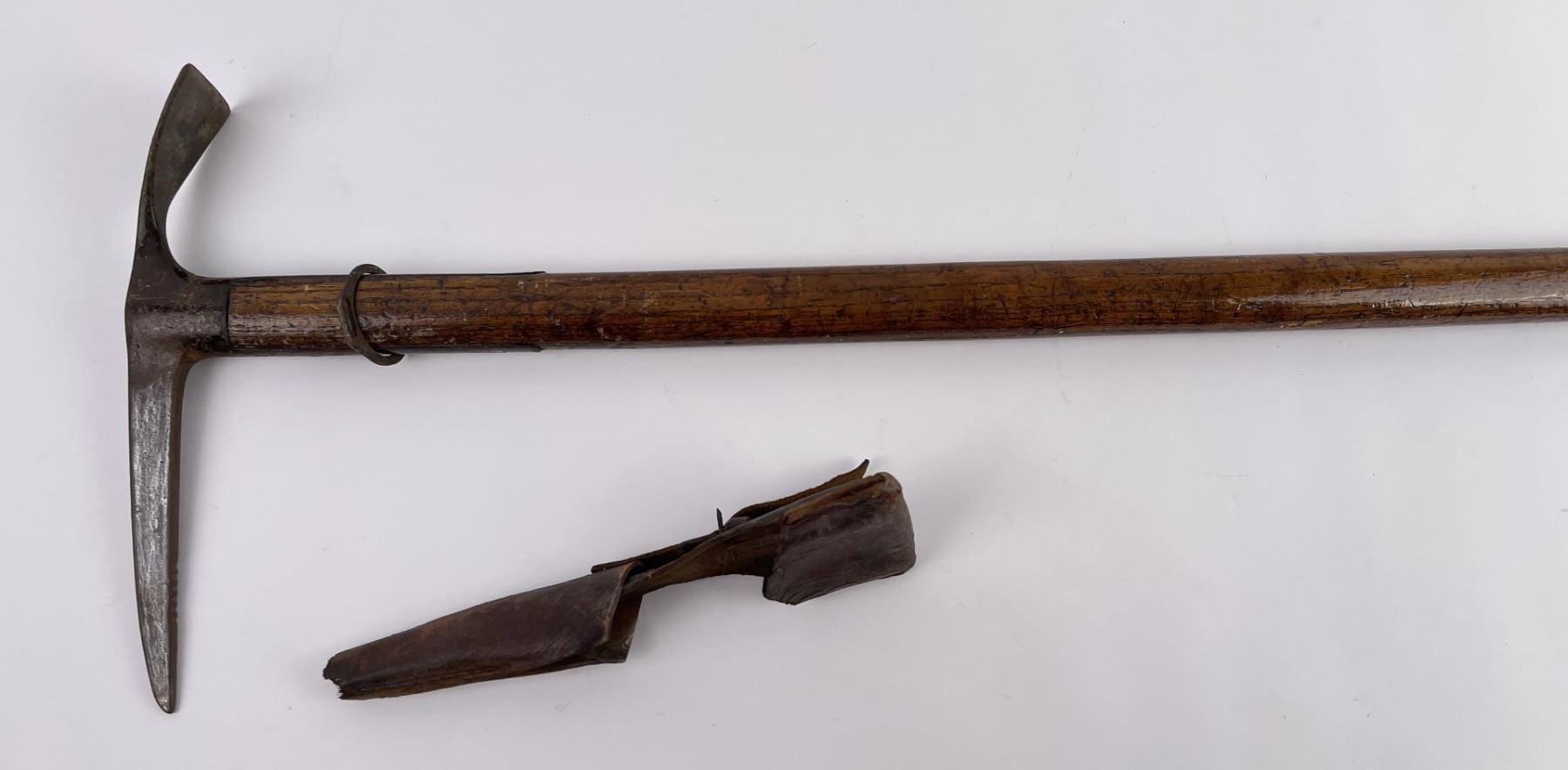 Antique Ice Climbing Mountain Axe Akadem Pickel