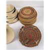 Image 8 : Group of Ethnic African Baskets