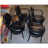 Image 2 : BAR CHAIRS SET OF 4 BLACK CUSHIONED