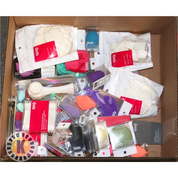 BOX OF QUO MAKE UP PRODUCTS