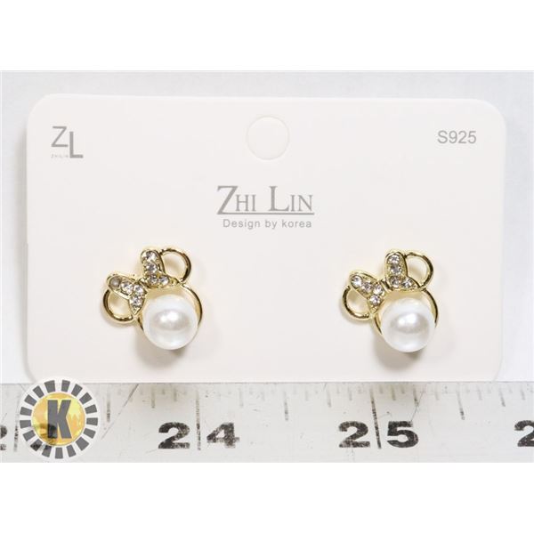 NEW GIRL MOUSE THEMED STUDDED EARRINGS