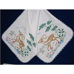 OLD WORLD EMBROIDERY - VINTAGE EMBROIDERED #2268761