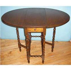 PATTERNED TOP MAHOGANY GATE LEG TABLE #2270954