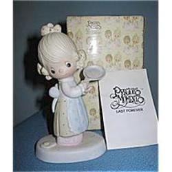 Precious Moments Eggs Over Easy Figurine #2271275