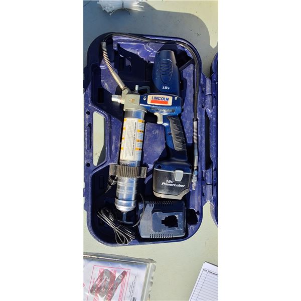 LINCOLN POWER LUBER GREASE GUN SERIES B MODEL 1800. 18 VOLT