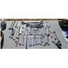 Image 2 : LARGE LOT OF ASSORTED WRENCHES STANDARD AND METRIC