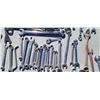 Image 5 : LARGE LOT OF ASSORTED WRENCHES STANDARD AND METRIC