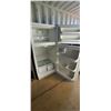 Image 3 : FRIDGE FREEZER - WHITE