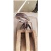 Image 5 : TWO WOOD BLOCKS AND METAL HOOK