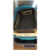 Image 3 : LOT OF 5 MEDIUM TOTES AND SMALL BINS