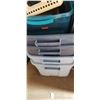 Image 4 : LOT OF 5 MEDIUM TOTES AND SMALL BINS