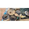 Image 11 : SKID OF RATCHET TRAPS/TIE DOWN STRAPS