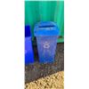 Image 4 : TWO LARGE TRASH CANS AND TWO MEDIUM RECYCLING CANS