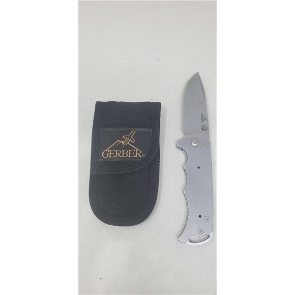 Gerber Folding Pocket Knife with Carry Case