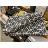 Image 2 : Soft Gray Print  Lap Blanket