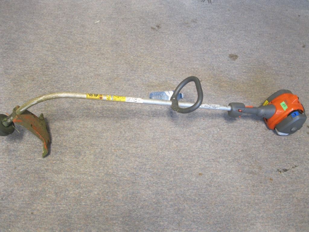 Gas Power Husqvarna Weed Eater not tested