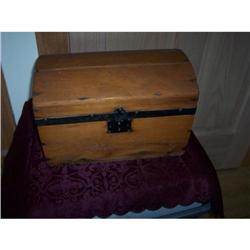Antique Childs Doll Trunk #2256049