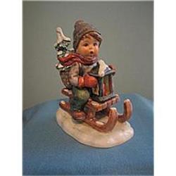 Goebel M.I.Hummel Ride Into Christmas Figurine #2266287