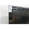 Image 2 : LG 46" Flatscreen TV w/Stand